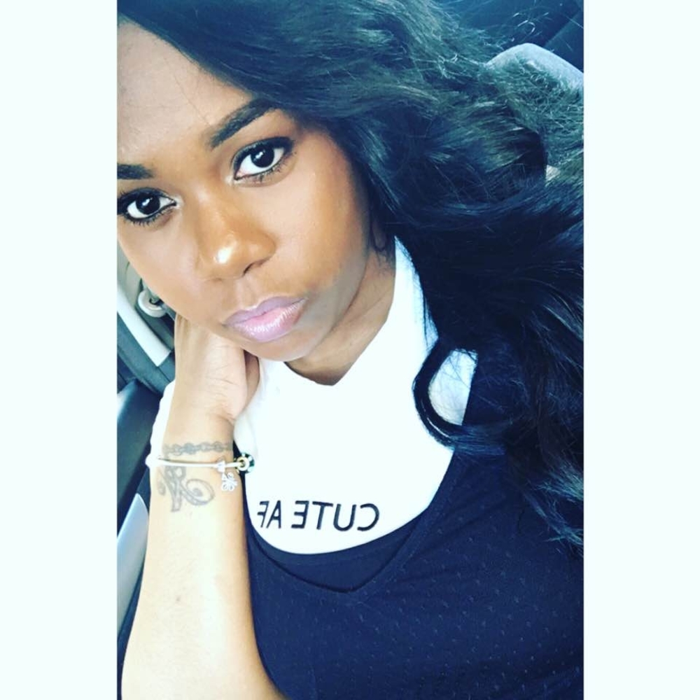 Meet your Posher, Na'eema